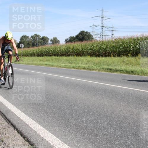 01.09.2024 - 17. Tribühne Triathlon H.Heesch http://msf.ph/oto/6942270 01.09.2024 11:06:06 Radfahren 317, 387, 431 meine-sportfotos.de