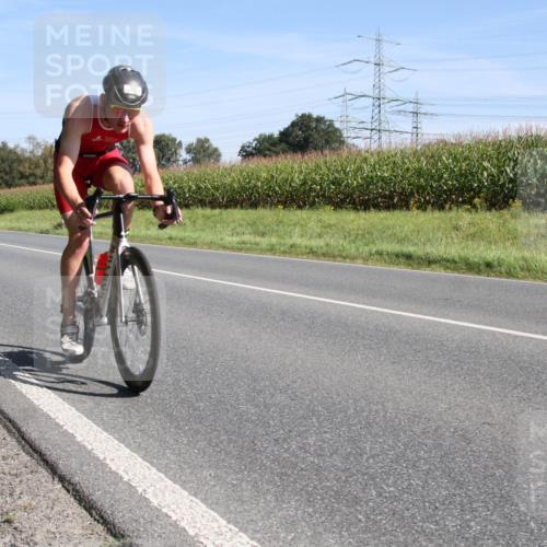 01.09.2024 - 17. Tribühne Triathlon H.Heesch http://msf.ph/oto/6942287 01.09.2024 11:06:26 Radfahren 361, 366 meine-sportfotos.de