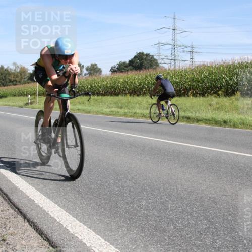 01.09.2024 - 17. Tribühne Triathlon H.Heesch http://msf.ph/oto/6942325 01.09.2024 11:07:40 Radfahren 60, 351, 427 meine-sportfotos.de