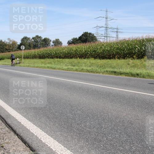 01.09.2024 - 17. Tribühne Triathlon H.Heesch http://msf.ph/oto/6942328 01.09.2024 11:07:43 Radfahren 60, 351, 427 meine-sportfotos.de
