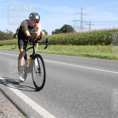 01.09.2024 - 17. Tribühne Triathlon H.Heesch http://msf.ph/oto/6942340 01.09.2024 11:08:05 Radfahren 323, 327, 373 meine-sportfotos.de