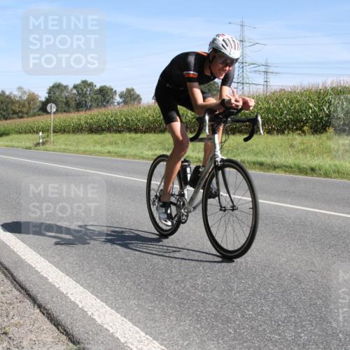 01.09.2024 - 17. Tribühne Triathlon H.Heesch http://msf.ph/oto/6942354 01.09.2024 11:08:23 Radfahren 332, 397, 437 meine-sportfotos.de