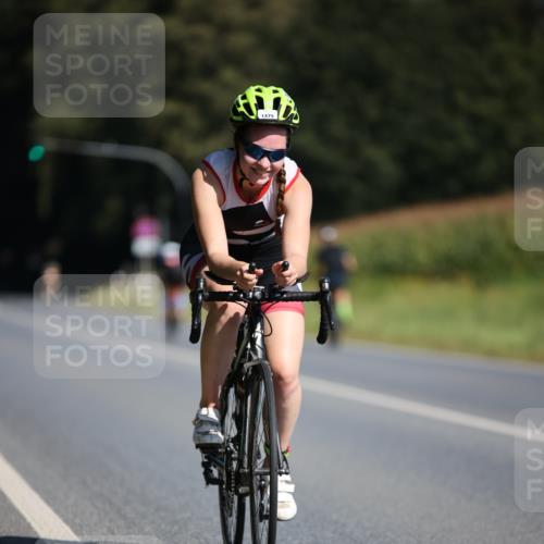 01.09.2024 - 17. Tribühne Triathlon H.Heesch http://msf.ph/oto/6942356 01.09.2024 11:19:30 Radfahren 336, 431, 1479 meine-sportfotos.de