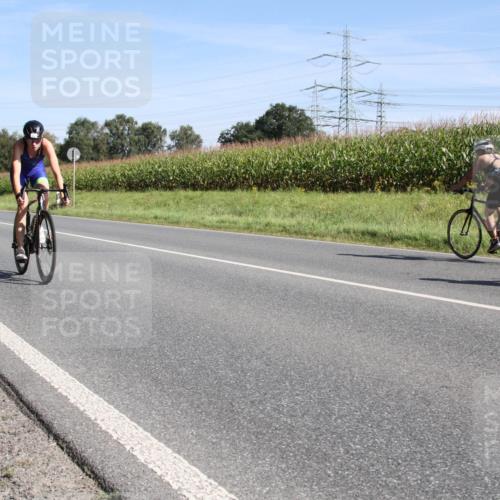 01.09.2024 - 17. Tribühne Triathlon H.Heesch http://msf.ph/oto/6942365 01.09.2024 11:08:30 Radfahren 325, 332, 334, 342, 370, 416, 437 meine-sportfotos.de