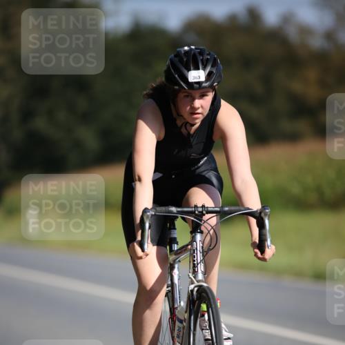 01.09.2024 - 17. Tribühne Triathlon H.Heesch http://msf.ph/oto/6942380 01.09.2024 11:19:42 Radfahren 313, 363 meine-sportfotos.de