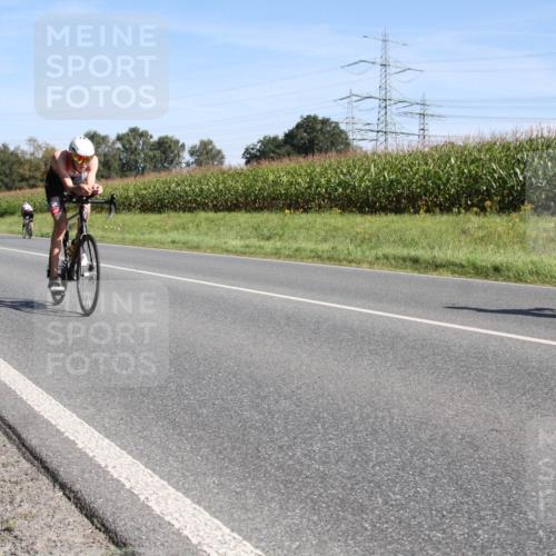 01.09.2024 - 17. Tribühne Triathlon H.Heesch http://msf.ph/oto/6942400 01.09.2024 11:09:33 Radfahren 311, 380, 400, 434 meine-sportfotos.de