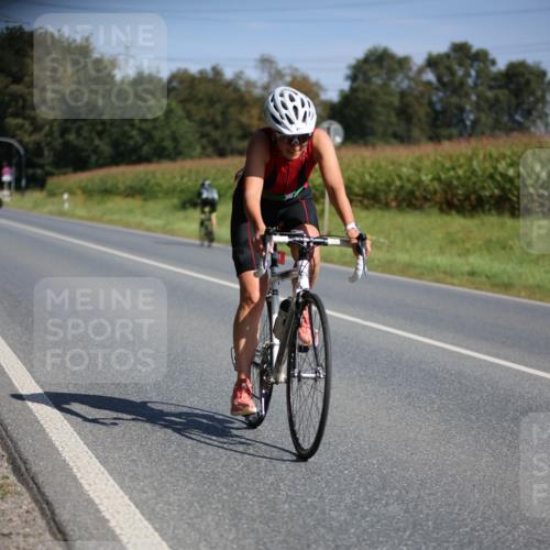 01.09.2024 - 17. Tribühne Triathlon H.Heesch http://msf.ph/oto/6942407 01.09.2024 11:21:18 Radfahren 369, 376, 411 meine-sportfotos.de
