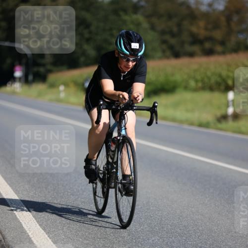 01.09.2024 - 17. Tribühne Triathlon H.Heesch http://msf.ph/oto/6942416 01.09.2024 11:21:19 Radfahren 369, 376, 399, 411 meine-sportfotos.de