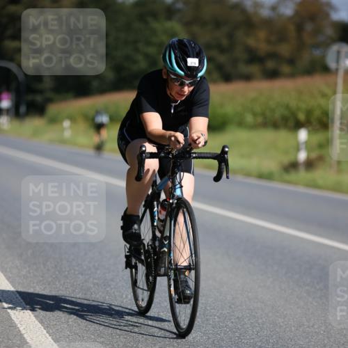 01.09.2024 - 17. Tribühne Triathlon H.Heesch http://msf.ph/oto/6942419 01.09.2024 11:21:20 Radfahren 366, 369, 376, 383, 399, 411, 442 meine-sportfotos.de