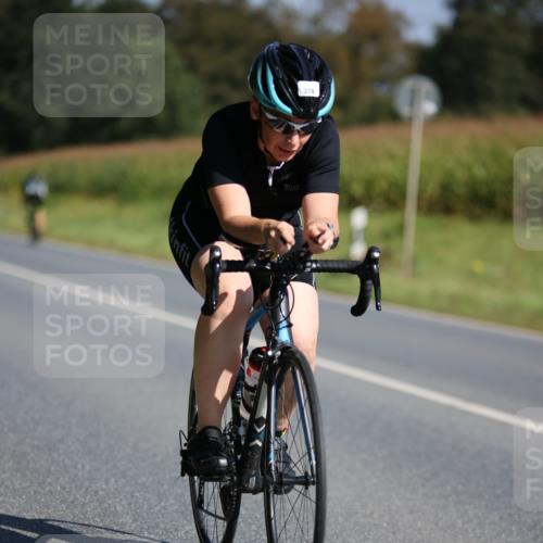 01.09.2024 - 17. Tribühne Triathlon H.Heesch http://msf.ph/oto/6942424 01.09.2024 11:21:20 Radfahren 366, 369, 376, 383, 399, 411, 442 meine-sportfotos.de