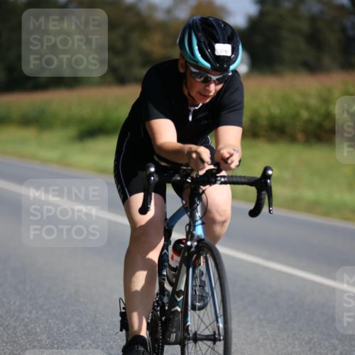01.09.2024 - 17. Tribühne Triathlon H.Heesch http://msf.ph/oto/6942428 01.09.2024 11:21:20 Radfahren 366, 369, 376, 383, 399, 411, 442 meine-sportfotos.de