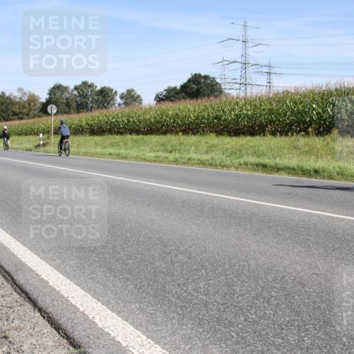 01.09.2024 - 17. Tribühne Triathlon H.Heesch http://msf.ph/oto/6942472 01.09.2024 11:11:03 Radfahren 315, 320, 346, 360, 422 meine-sportfotos.de
