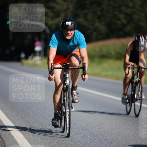 01.09.2024 - 17. Tribühne Triathlon H.Heesch http://msf.ph/oto/6942474 01.09.2024 11:21:29 Radfahren 366, 383, 386, 399, 442 meine-sportfotos.de