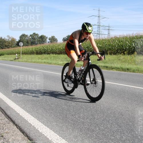 01.09.2024 - 17. Tribühne Triathlon H.Heesch http://msf.ph/oto/6942493 01.09.2024 11:11:40 Radfahren 357 meine-sportfotos.de