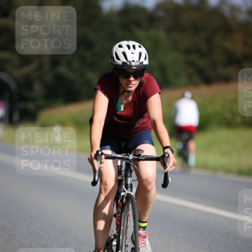 01.09.2024 - 17. Tribühne Triathlon H.Heesch http://msf.ph/oto/6942502 01.09.2024 11:21:53 Radfahren 308, 309, 361, 385, 413, 420, 428 meine-sportfotos.de
