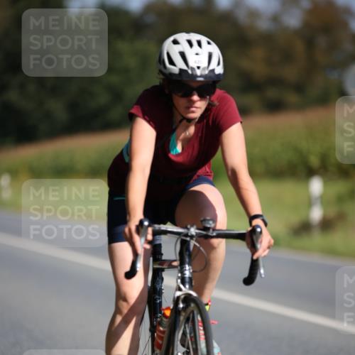 01.09.2024 - 17. Tribühne Triathlon H.Heesch http://msf.ph/oto/6942509 01.09.2024 11:21:53 Radfahren 308, 309, 361, 385, 413, 420, 428 meine-sportfotos.de
