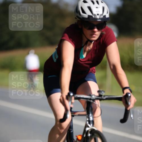 01.09.2024 - 17. Tribühne Triathlon H.Heesch http://msf.ph/oto/6942514 01.09.2024 11:21:54 Radfahren 308, 309, 361, 385, 413, 420, 428 meine-sportfotos.de