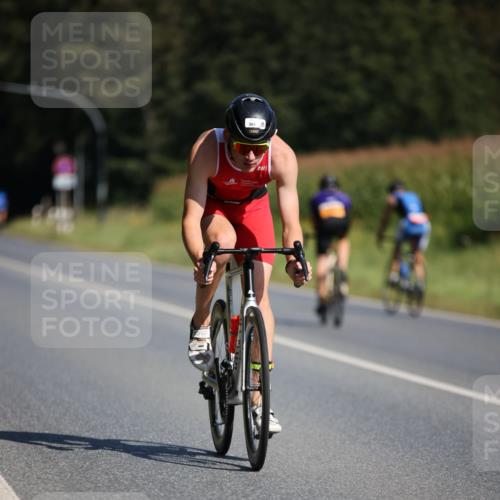 01.09.2024 - 17. Tribühne Triathlon H.Heesch http://msf.ph/oto/6942521 01.09.2024 11:21:58 Radfahren 309, 317, 361, 428 meine-sportfotos.de