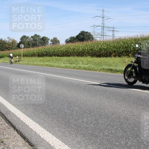 01.09.2024 - 17. Tribühne Triathlon H.Heesch http://msf.ph/oto/6942538 01.09.2024 11:12:44 Radfahren 323, 331, 397 meine-sportfotos.de