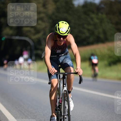 01.09.2024 - 17. Tribühne Triathlon H.Heesch http://msf.ph/oto/6942545 01.09.2024 11:22:06 Radfahren 317, 355, 384, 394, 426, 436, 454 meine-sportfotos.de