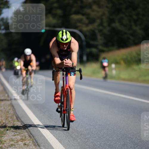 01.09.2024 - 17. Tribühne Triathlon H.Heesch http://msf.ph/oto/6942562 01.09.2024 11:22:10 Radfahren 355, 384, 394, 426, 436, 454 meine-sportfotos.de
