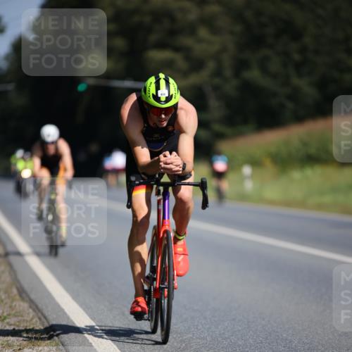 01.09.2024 - 17. Tribühne Triathlon H.Heesch http://msf.ph/oto/6942574 01.09.2024 11:22:10 Radfahren 355, 384, 394, 426, 436, 454 meine-sportfotos.de