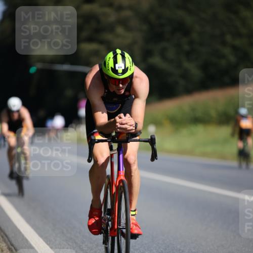 01.09.2024 - 17. Tribühne Triathlon H.Heesch http://msf.ph/oto/6942583 01.09.2024 11:22:10 Radfahren 355, 384, 394, 426, 436, 454 meine-sportfotos.de