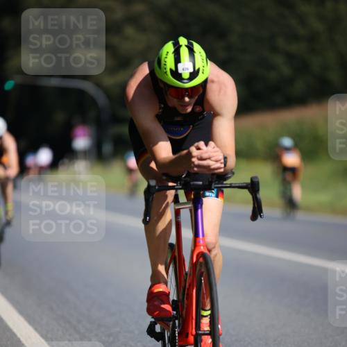 01.09.2024 - 17. Tribühne Triathlon H.Heesch http://msf.ph/oto/6942590 01.09.2024 11:22:10 Radfahren 355, 384, 394, 426, 436, 454 meine-sportfotos.de