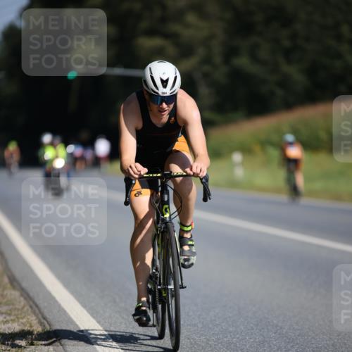 01.09.2024 - 17. Tribühne Triathlon H.Heesch http://msf.ph/oto/6942601 01.09.2024 11:22:12 Radfahren 355, 384, 394, 426, 430, 436, 454 meine-sportfotos.de