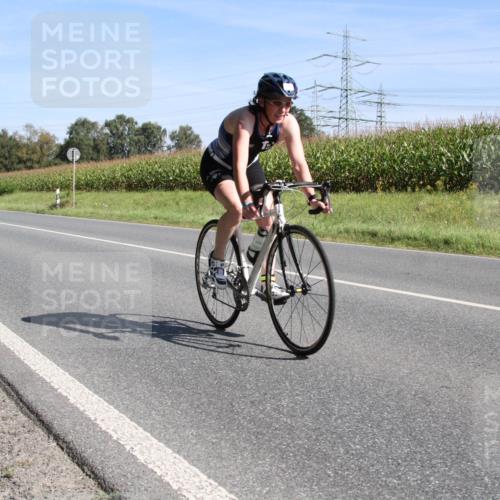 01.09.2024 - 17. Tribühne Triathlon H.Heesch http://msf.ph/oto/6942628 01.09.2024 11:16:23 Radfahren 386 meine-sportfotos.de