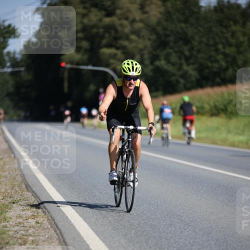01.09.2024 - 17. Tribühne Triathlon H.Heesch http://msf.ph/oto/6942643 01.09.2024 11:22:28 Radfahren 60, 409, 427 meine-sportfotos.de