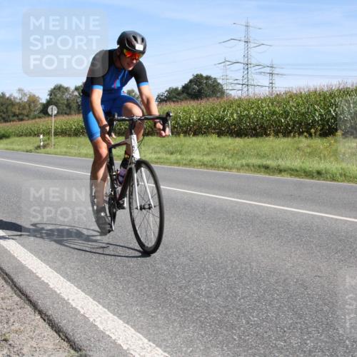 01.09.2024 - 17. Tribühne Triathlon H.Heesch http://msf.ph/oto/6942648 01.09.2024 11:16:49 Radfahren 394, 413, 417 meine-sportfotos.de