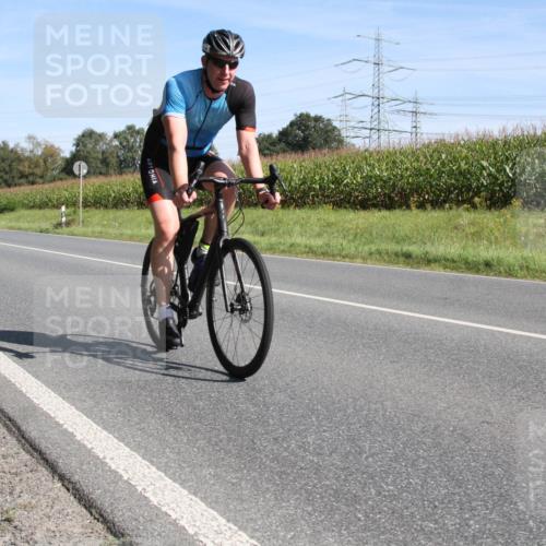 01.09.2024 - 17. Tribühne Triathlon H.Heesch http://msf.ph/oto/6942652 01.09.2024 11:16:53 Radfahren 308, 394, 417 meine-sportfotos.de