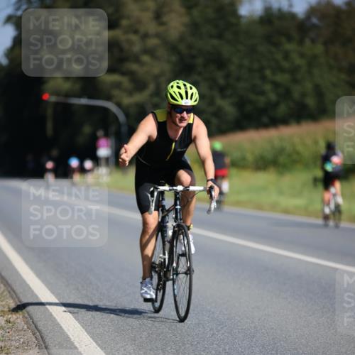 01.09.2024 - 17. Tribühne Triathlon H.Heesch http://msf.ph/oto/6942653 01.09.2024 11:22:28 Radfahren 60, 409, 427 meine-sportfotos.de