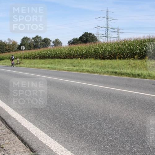 01.09.2024 - 17. Tribühne Triathlon H.Heesch http://msf.ph/oto/6942686 01.09.2024 11:17:17 Radfahren 314, 318, 319, 374, 382, 426 meine-sportfotos.de