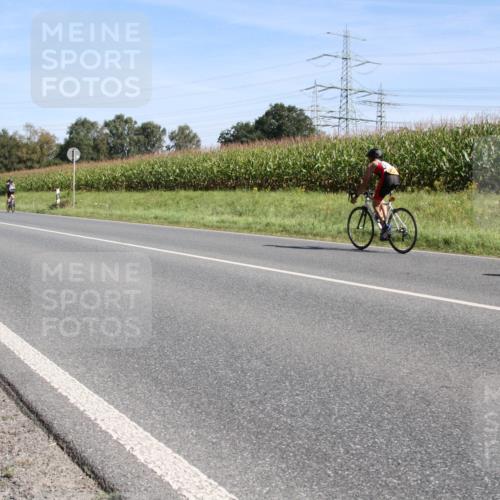 01.09.2024 - 17. Tribühne Triathlon H.Heesch http://msf.ph/oto/6942689 01.09.2024 11:17:18 Radfahren 314, 318, 374, 382 meine-sportfotos.de