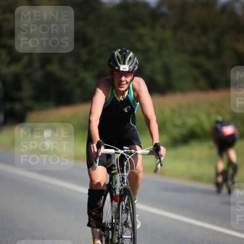 01.09.2024 - 17. Tribühne Triathlon H.Heesch http://msf.ph/oto/6942694 01.09.2024 11:22:47 Radfahren 382, 408, 510 meine-sportfotos.de
