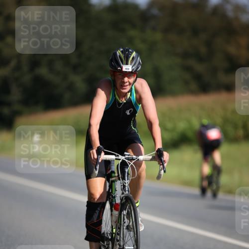 01.09.2024 - 17. Tribühne Triathlon H.Heesch http://msf.ph/oto/6942697 01.09.2024 11:22:47 Radfahren 382, 408, 510 meine-sportfotos.de