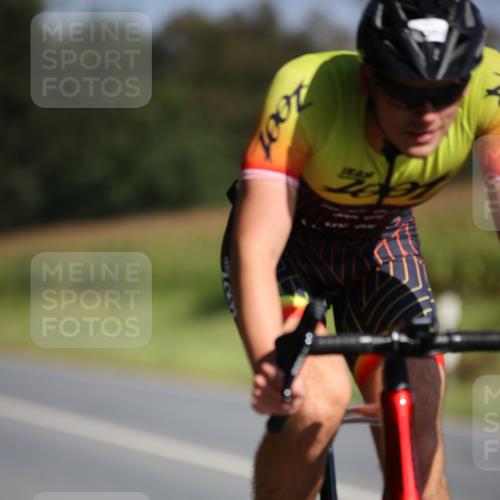 01.09.2024 - 17. Tribühne Triathlon H.Heesch http://msf.ph/oto/6942748 01.09.2024 11:24:48 Radfahren 323, 370, 391, 416, 437, 545 meine-sportfotos.de