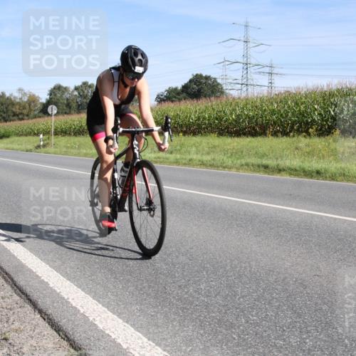 01.09.2024 - 17. Tribühne Triathlon H.Heesch http://msf.ph/oto/6942764 01.09.2024 11:19:06 Radfahren 328, 335 meine-sportfotos.de
