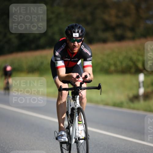 01.09.2024 - 17. Tribühne Triathlon H.Heesch http://msf.ph/oto/6942769 01.09.2024 11:24:52 Radfahren 391, 400, 416, 545 meine-sportfotos.de