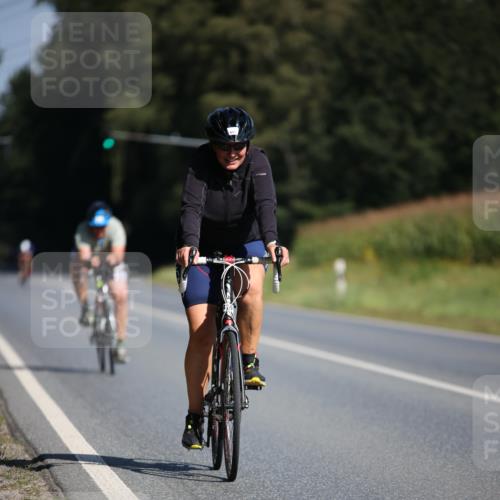 01.09.2024 - 17. Tribühne Triathlon H.Heesch http://msf.ph/oto/6942794 01.09.2024 11:24:55 Radfahren 400, 416, 470 meine-sportfotos.de