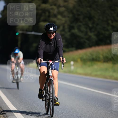 01.09.2024 - 17. Tribühne Triathlon H.Heesch http://msf.ph/oto/6942799 01.09.2024 11:24:56 Radfahren 396, 400, 416, 470 meine-sportfotos.de