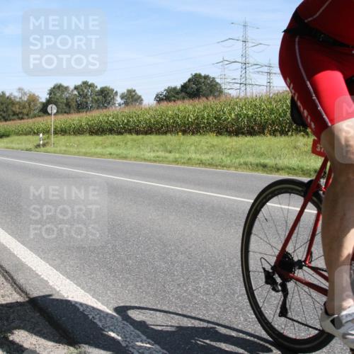 01.09.2024 - 17. Tribühne Triathlon H.Heesch http://msf.ph/oto/6942804 01.09.2024 11:20:49 Radfahren 348, 378, 542 meine-sportfotos.de