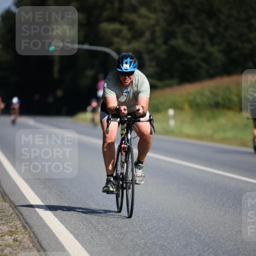 01.09.2024 - 17. Tribühne Triathlon H.Heesch http://msf.ph/oto/6942812 01.09.2024 11:24:57 Radfahren 396, 400, 416, 470 meine-sportfotos.de