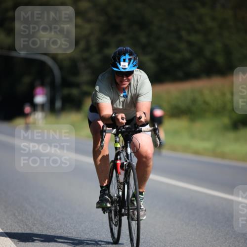 01.09.2024 - 17. Tribühne Triathlon H.Heesch http://msf.ph/oto/6942834 01.09.2024 11:24:58 Radfahren 396, 400, 415, 416, 470 meine-sportfotos.de