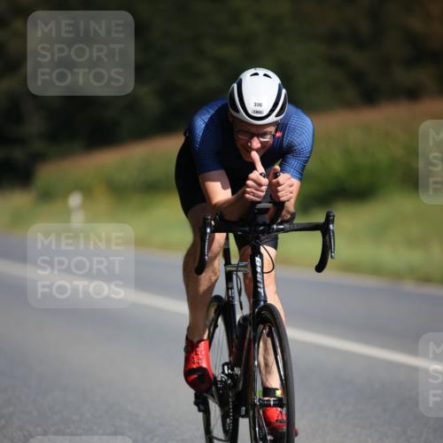 01.09.2024 - 17. Tribühne Triathlon H.Heesch http://msf.ph/oto/6942853 01.09.2024 11:25:06 Radfahren 335, 396, 403, 415, 474, 486, 553 meine-sportfotos.de
