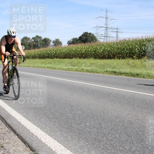 01.09.2024 - 17. Tribühne Triathlon H.Heesch http://msf.ph/oto/6942882 01.09.2024 11:22:12 Radfahren 317, 355, 384, 394, 426, 436, 454 meine-sportfotos.de