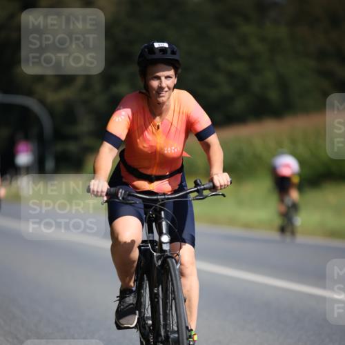 01.09.2024 - 17. Tribühne Triathlon H.Heesch http://msf.ph/oto/6942884 01.09.2024 11:25:08 Radfahren 335, 336, 396, 403, 415, 474, 486, 553, 1479 meine-sportfotos.de