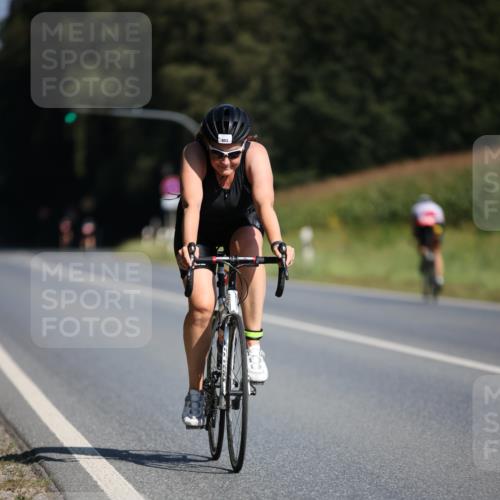 01.09.2024 - 17. Tribühne Triathlon H.Heesch http://msf.ph/oto/6942889 01.09.2024 11:25:09 Radfahren 335, 336, 403, 415, 474, 486, 553, 1479 meine-sportfotos.de